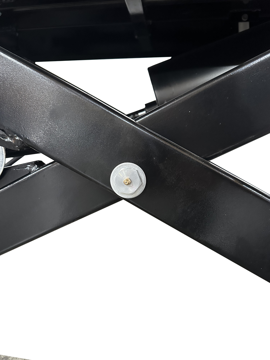 Tuxedo M-1000C 1,000lb Motorcycle Lift (Silver Or Black)