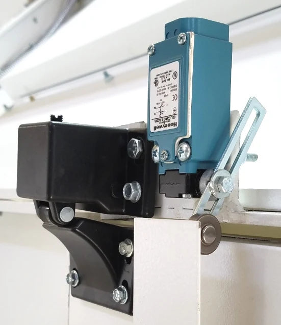 iDeal Side Down Paint Booth - PSB-SDD26B-AK